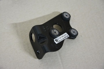 5Q0121599AD 5Q0121093 GOLF GTI UCHWYT POMPY WODY