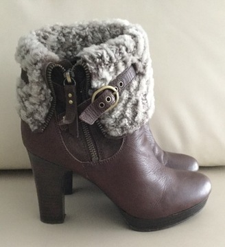 UGG Australia SCARLETT Kozaki damskie skóra roz.40