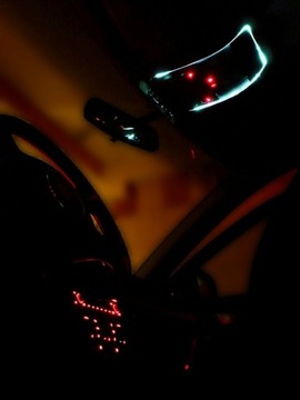 Освещение салона автомобиля, обивка потолка автомобиля