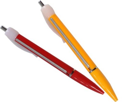 Długopis nie ze ściąga notatnikiem do szkoły uczeń