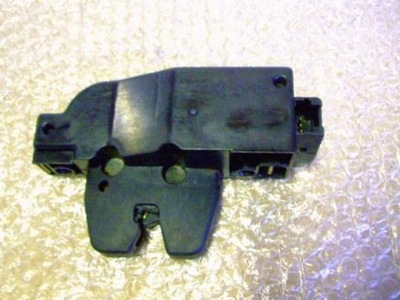 Citroen c8 2008r замок кришки оригінал фото №1