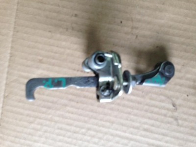 Ограничитель дверь trafic vivaro фото №1