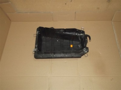 Audi q7 4l0 4l1 коробка основа акумулятор фото №1