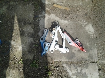 Toyota hiace петлі капот 96-2012 фото №1