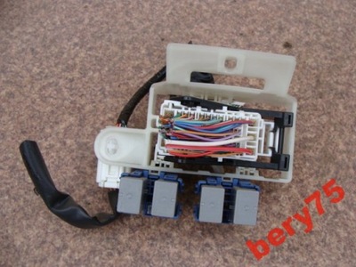 Subaru outback 10r корпус коробка запобіжників фото №1