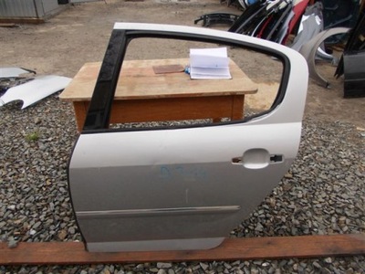 Дверь peugeot 407 sedan левая задняя фото №1