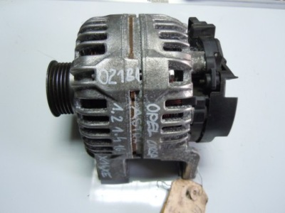 Генератор opel оригинальный номер 55556068 фото №1