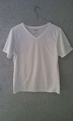 Biała, sportowa koszulka