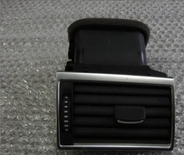 Audi a8 d3 ґрати решітка обдув права хром фото №1