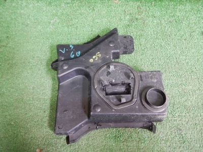 Крышка защита volvo s60 6g9n-022b18-a фото №1