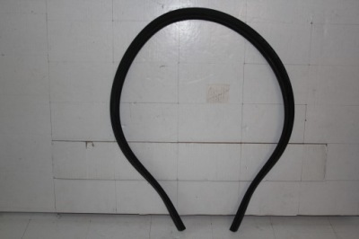 Прокладка капот задняя vw tiguan allspace 5na823723 фото №1