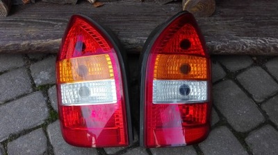 Лампа права задня opel zafira a фото №1