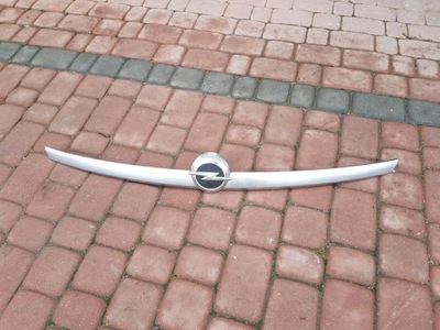 Хром задний хэтчбек opc opel insignia 22803610 фото №1