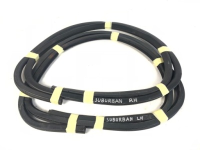 Chevrolet suburban gmc yukon прокладка двері задня фото №1