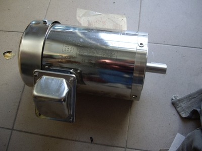 Sterling XB0024PCA 1800 rpm silnik 3-fazowy