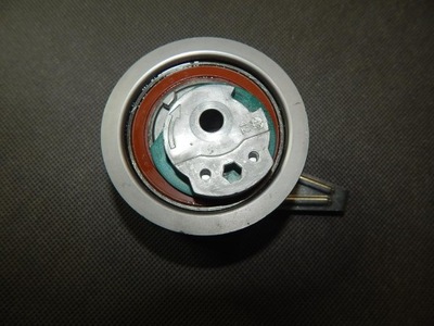 Audi a4 b9 ролик натяжителя 04l109243c фото №1