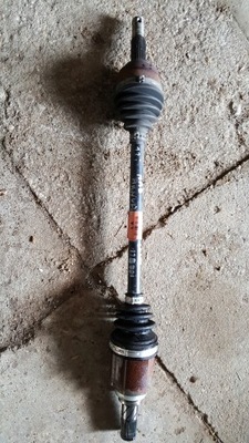 Nissan note e12 приводной вал левая 1.2 i фото №1