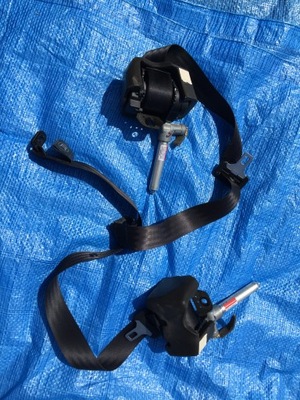 Volvo s40 v50 04-07 pas безопасности задняя задний фото №1