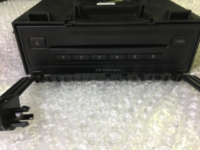 Audi q7 4l додаткова чейнджер cd mp3 4f0035110a фото №1