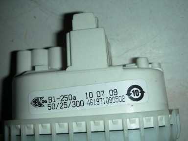 ГИДРОСТАТ WHIRLPOOL AWO/D 8227 СТИРАЛЬНАЯ МАШИНА