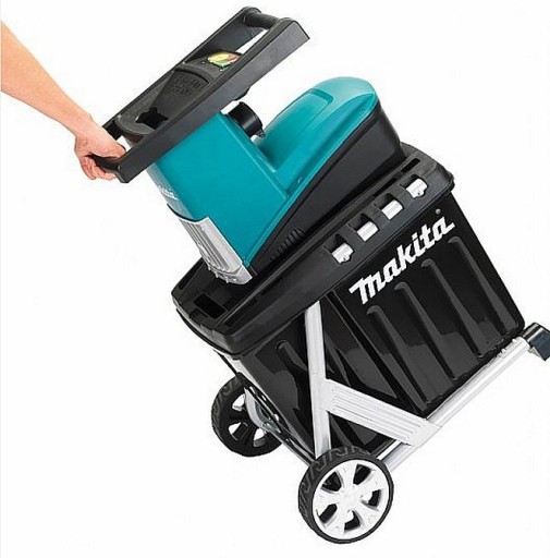 MAKITA UD2500 ИЗМЕЛЬЧИТЕЛЬ ВЕТОК 30 КГ до 4,5 см