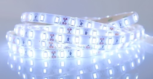 Oświetlenie 300 LED wodoodporne 5630 ZIMNA 25m