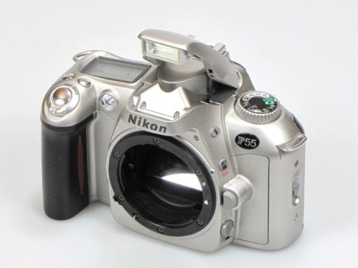 NIKON F55 с автофокусом — корпус