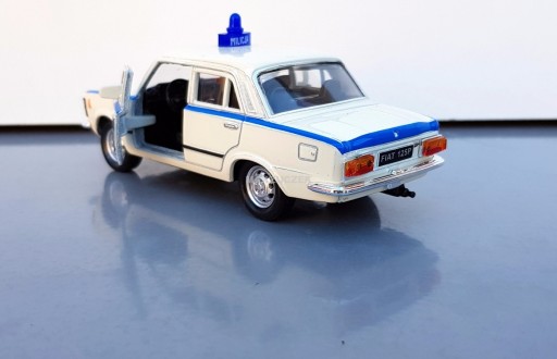 WELLY FIAT 125P МИЛИЦИЯ ПРЛ 1:34