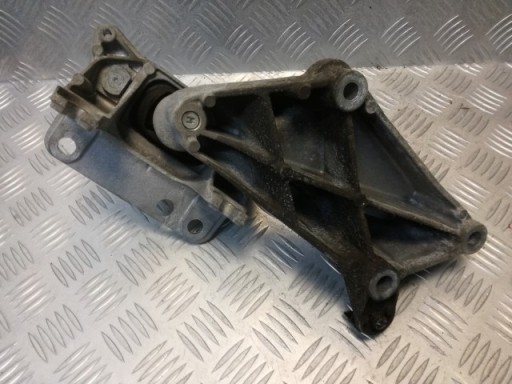 ПОДУШКА ДЛЯ ЛАП TWINGO III 0.9 SCE 112536030R