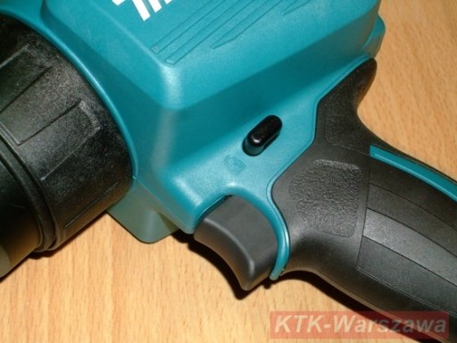 Силиконовый пистолет, аккумулятор, 2 ТРУБКИ MAKITA DCG180RFX.