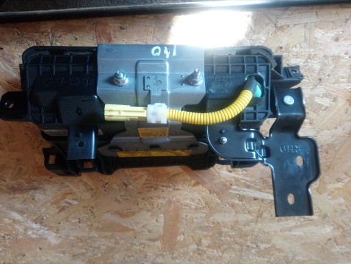 Подушка коленный hyundai i40 оригинальный , фото