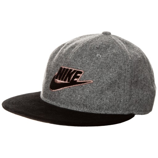 Czapka NIKE ROSE FUTURA TRUE SNAPBACK WEŁNA ŚWIĘTA