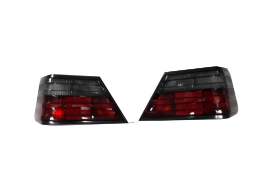 LAMPA TYLNA TYŁ MERCEDES W124 E KL DYMIONA L+P KPL