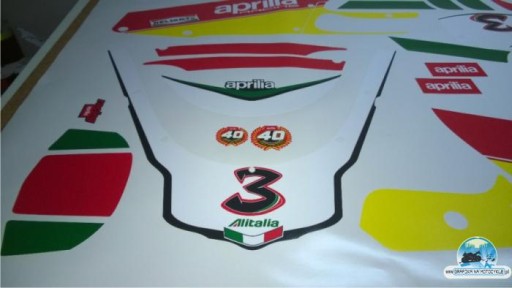 GRAFIKA NA MOTOCYKL Aprilia rs 50 1999-2005 verAiT