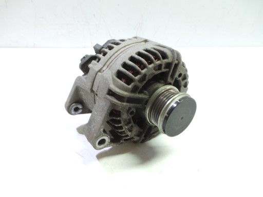 Alternator Opel Corsa D 1.4 A14XER 120A 13266810