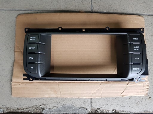 Evoque panel nawigacji BJ32-18C858-DC