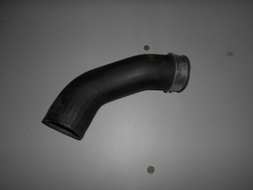 trouba hadice vedení intercoolera VW T5 LIFT 7E0145941