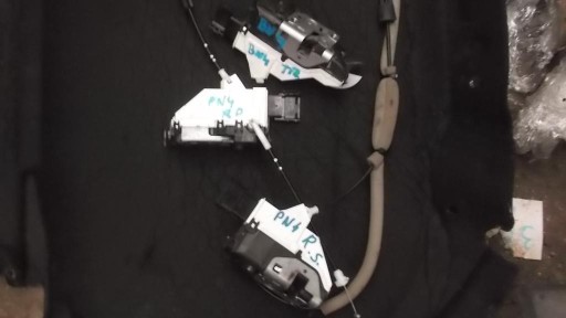 ПАРТНЕР BERLINGOIII ЗАМОК ПРАВАЯ РАЗДВИЖНАЯ ДВЕРЬ