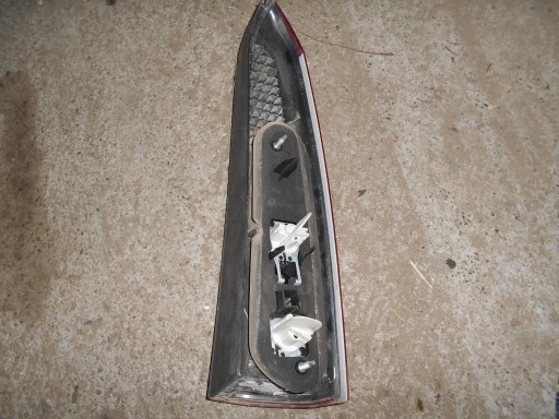 VOLVO V70 light upper left