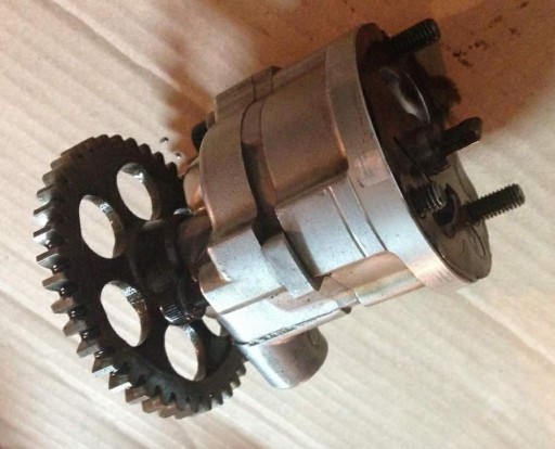 Масляный насос Yamaha FZR 1000 FZR1000 2LF