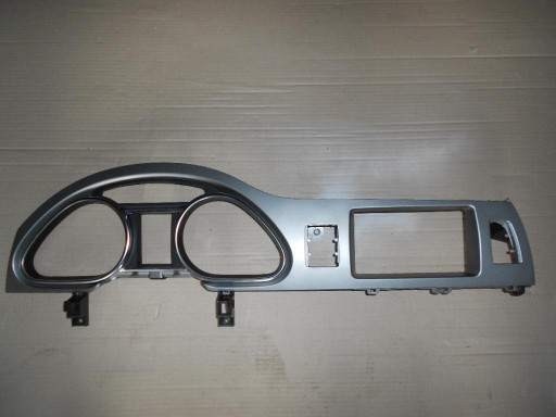 AUDI Q7 4L рамка часов счетчика