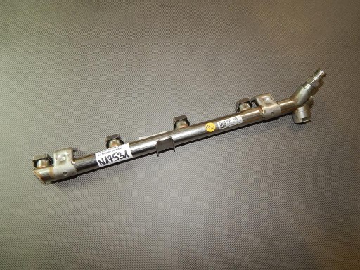 VW GOLF VII Rampe injection 04E133317D