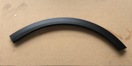 1045890-00-E - Задняя левая арка Tesla X Door trim sickle 104589000e