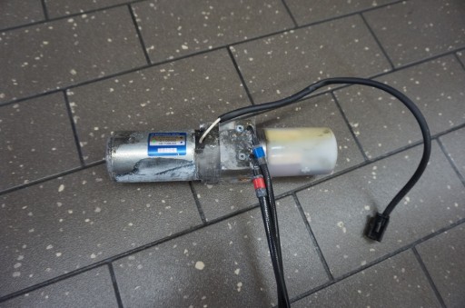 НАСОС ЗАДНЕЙ ДВЕРИ MERCEDES CL W216 A2168000148