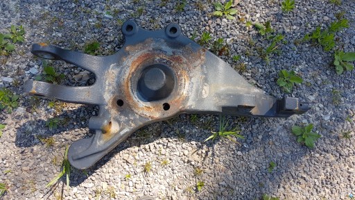 ACTROS MP4 КРІПЛЕННЯ БАЗА ПОДУШКА ПЕРЕДНЯ НИЖНЯ