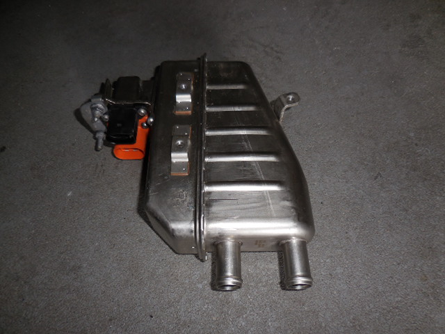 AUDI VW HYBRID RADIATOR 3Q0963231A photo 1 - milautoparts-fr.ukrlive.com