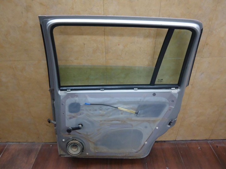 DOOR REAR REAR RIGHT OPEL ZAFIRA II B photo 2 - milautoparts-fr.ukrlive.com