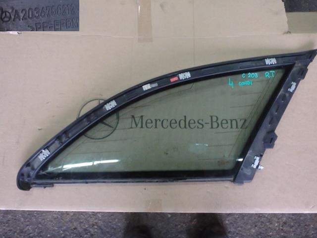 GLACE CARROSSERIE DROITE MERCEDES C 203 UNIVERSEL 04R photo 1 - milautoparts-fr.ukrlive.com