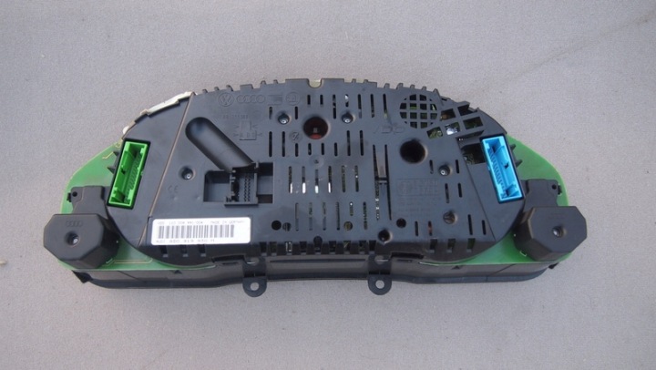 ORDINATEUR KIT AUDI A4 A6 2.5TDI 110KW 8D0907401F