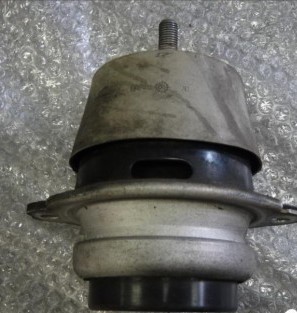 AUDI Q7 4L 4.2 AIR BAGS BEARING ENGINE 7L8199131B photo 1 - milautoparts-fr.ukrlive.com